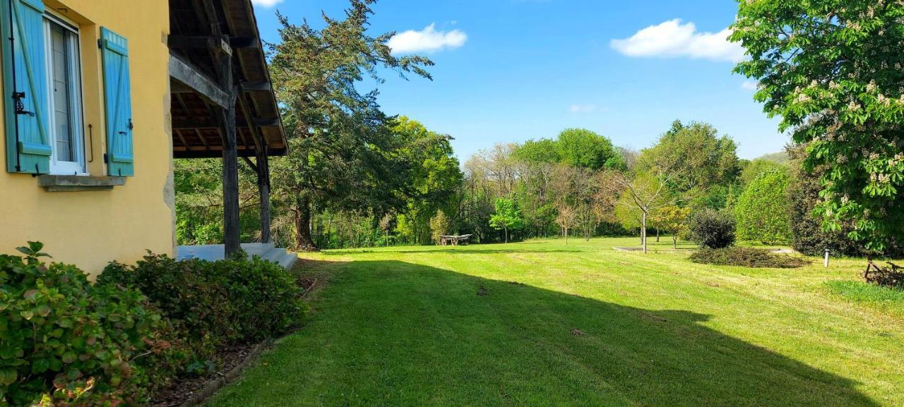 maison d'hôtes Le Courty Blousson-Sérian Extérieur photo